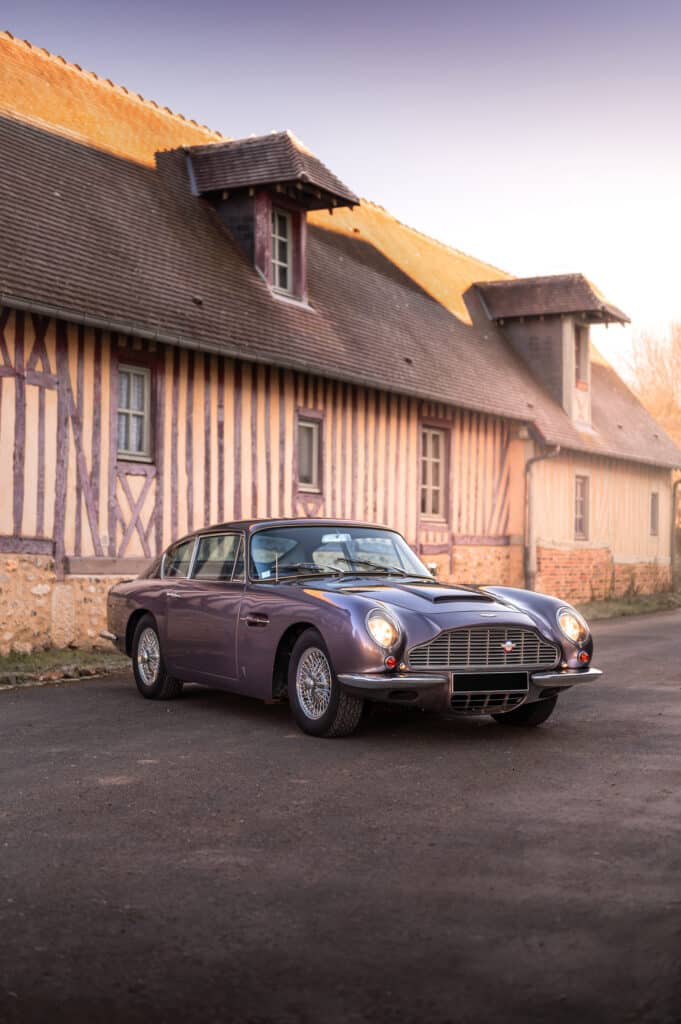 Aston Martin DB6 Célia Huart