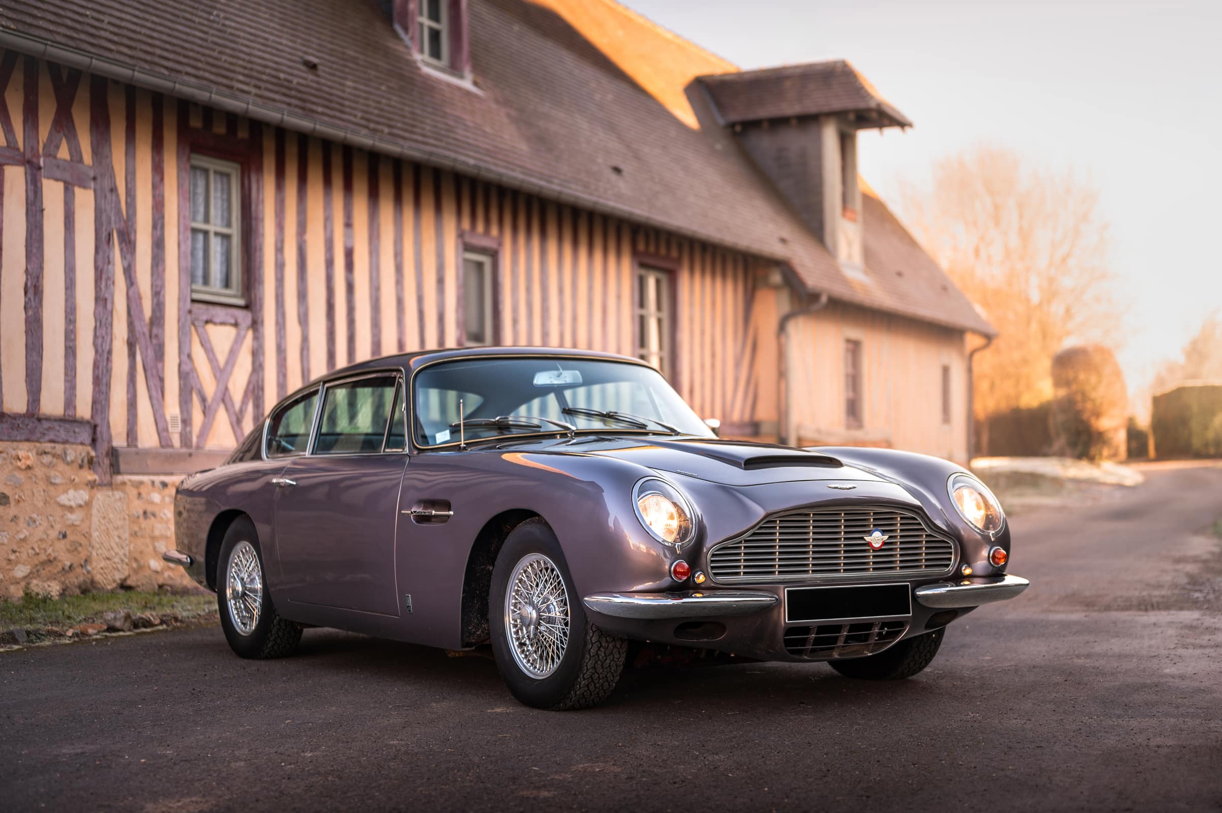 Aston Martin DB6 Célia Huart