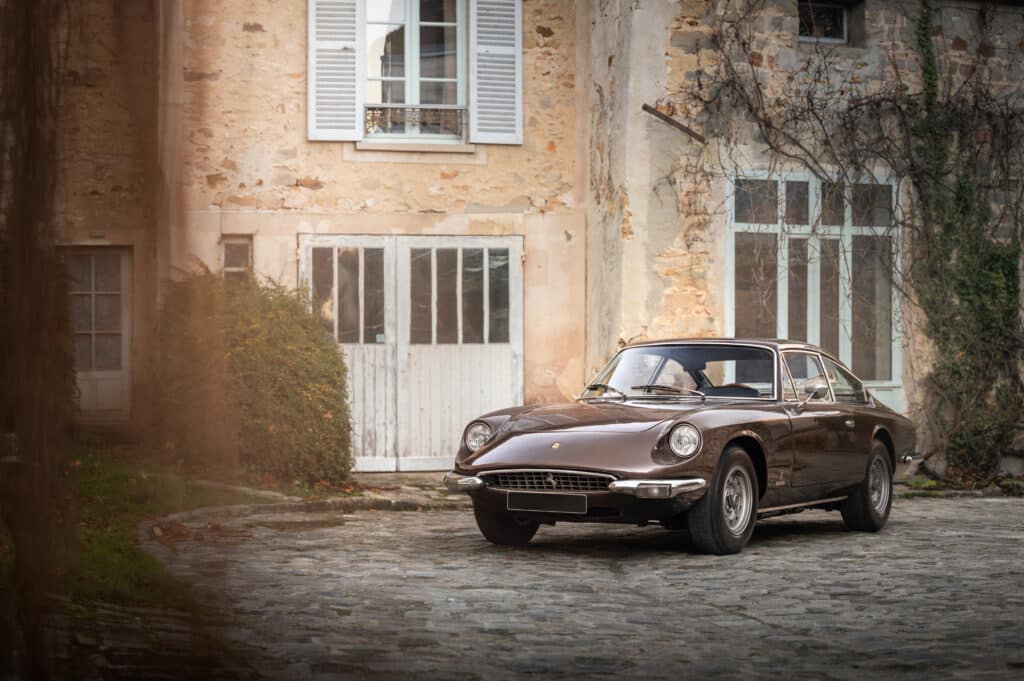 Ferrari 365 GT 2+2 Célia Huart